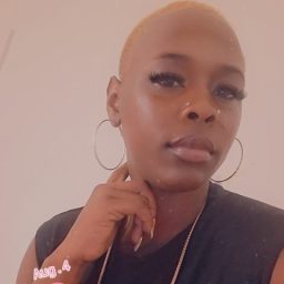 deedeeblood27