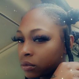 Vickiepratt25
