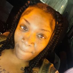 QweenlaReefa40